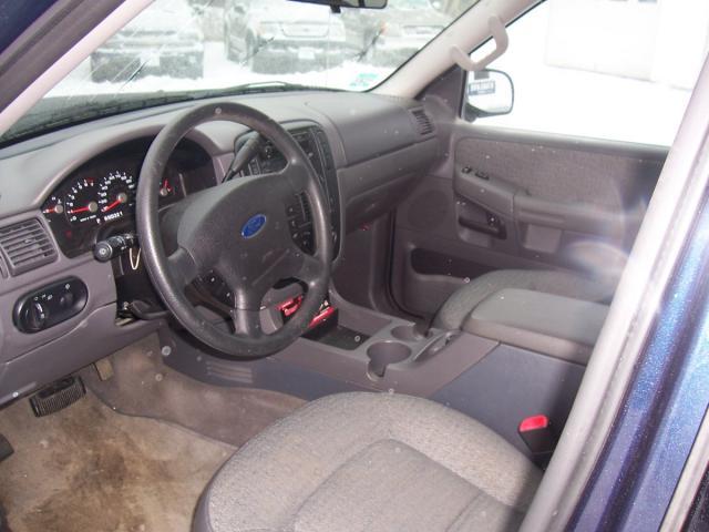 Ford Explorer 2003 photo 5