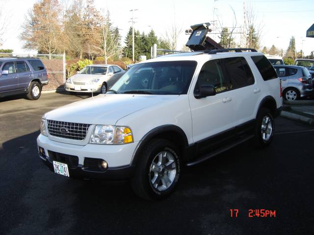 Ford Explorer 2003 photo 2