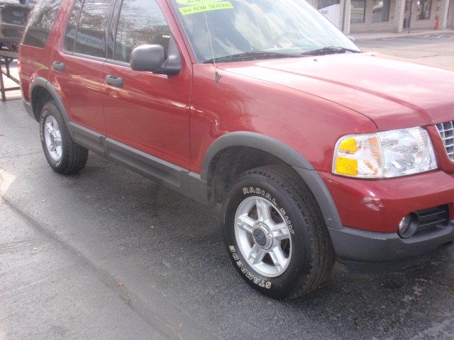Ford Explorer 2003 photo 2