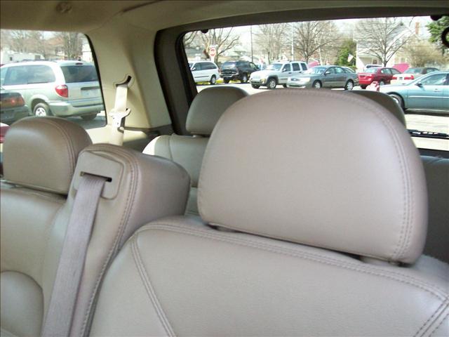 Ford Explorer 2003 photo 1