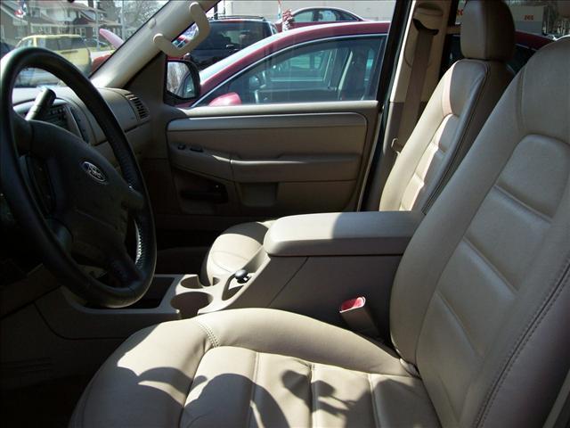 Ford Explorer 2003 photo 3