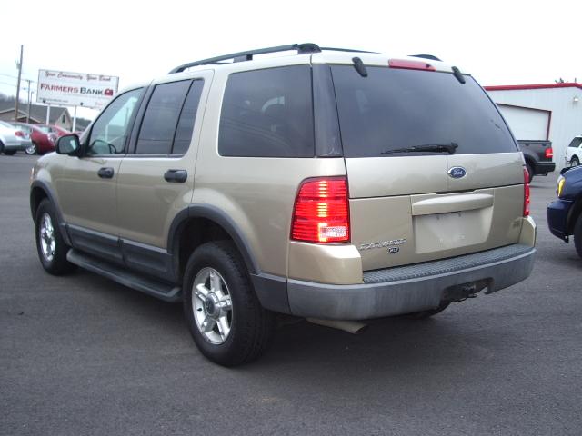 Ford Explorer 2003 photo 3