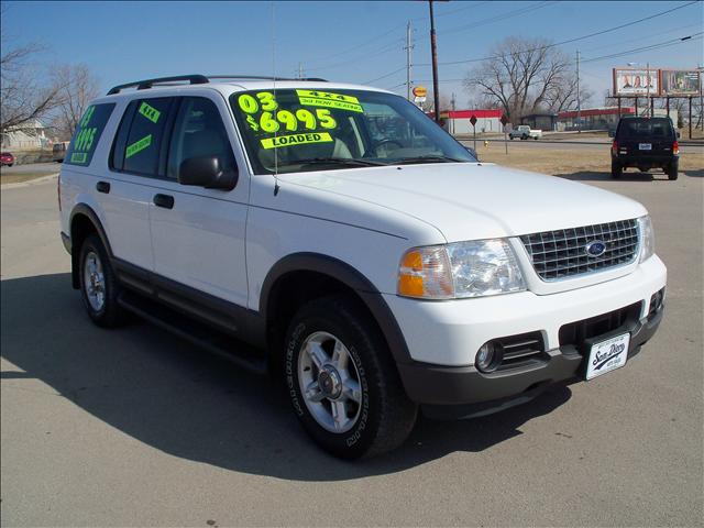 Ford Explorer 2003 photo 2