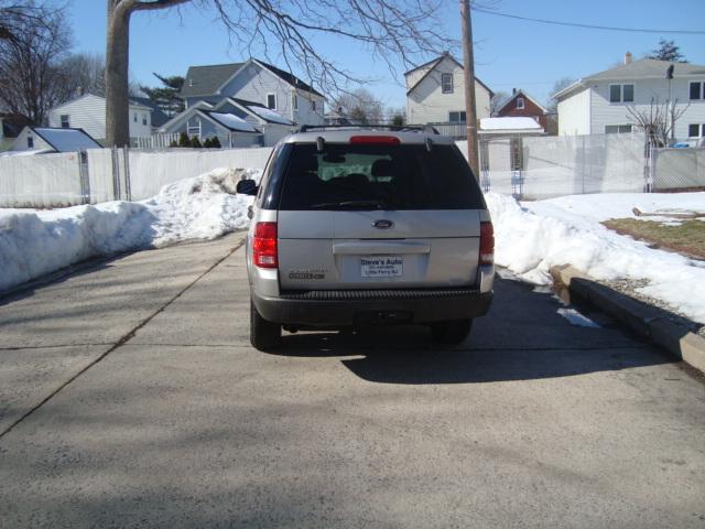 Ford Explorer 2003 photo 4