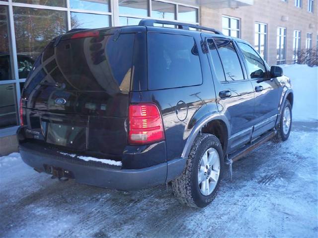 Ford Explorer 2003 photo 4