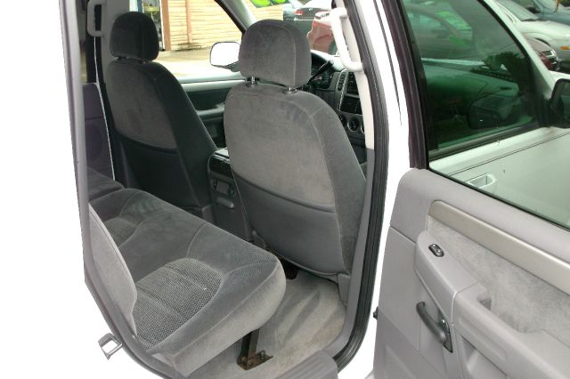 Ford Explorer 2003 photo 13