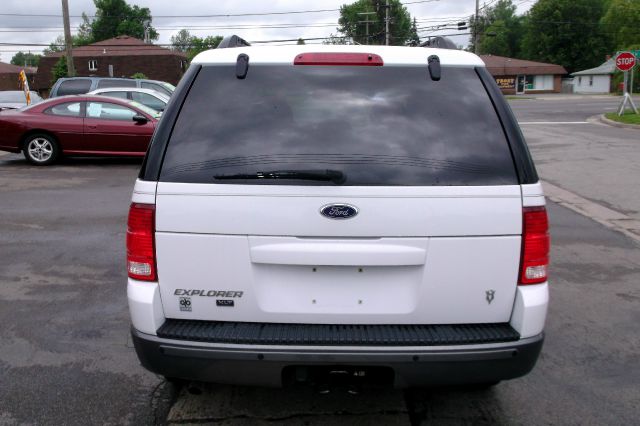 Ford Explorer 2003 photo 4