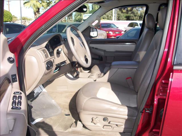 Ford Explorer 2003 photo 1