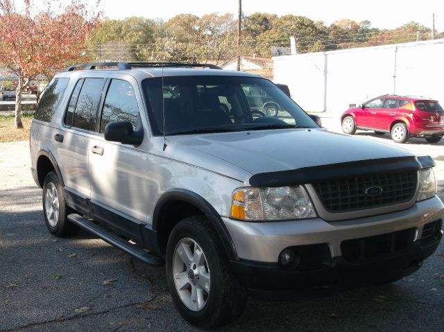 Ford Explorer 2003 photo 2