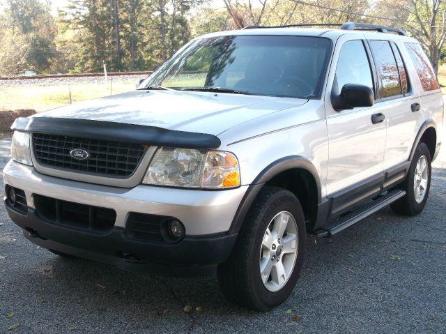 Ford Explorer 2003 photo 4
