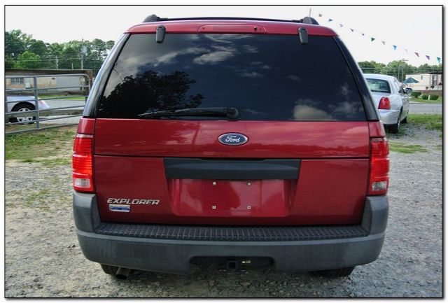 Ford Explorer 2003 photo 2