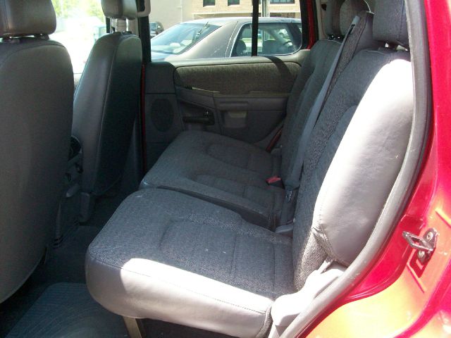 Ford Explorer 2003 photo 1