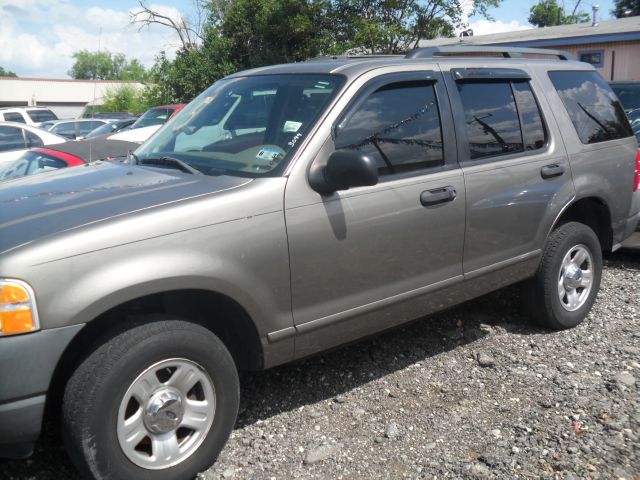 Ford Explorer 2003 photo 1