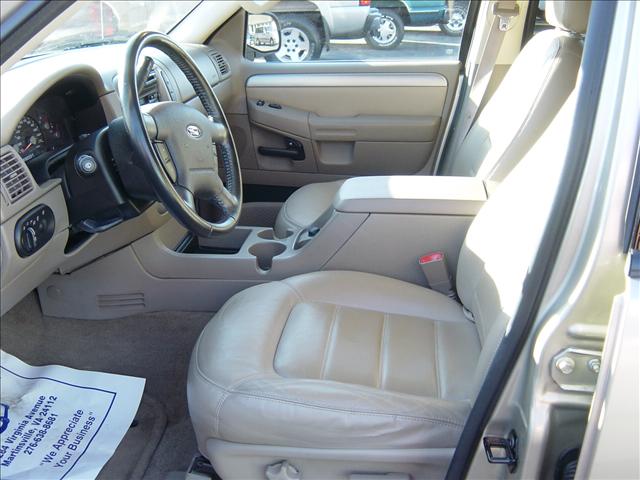 Ford Explorer 2003 photo 3
