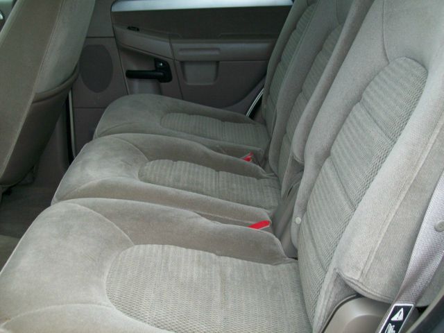 Ford Explorer 2003 photo 2