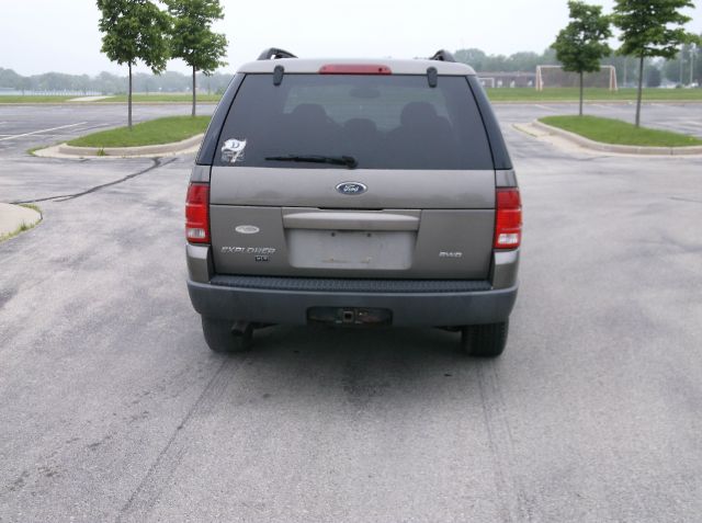 Ford Explorer 2003 photo 1