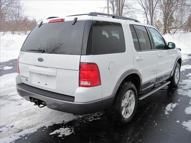 Ford Explorer 2003 photo 2