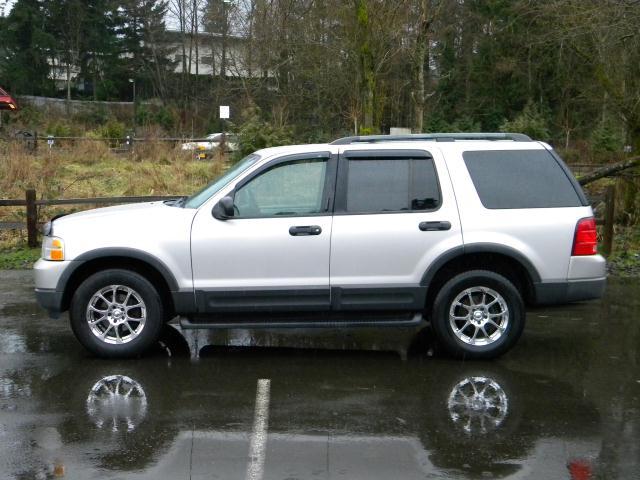 Ford Explorer 2003 photo 1