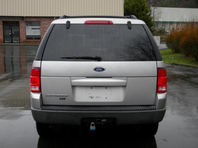 Ford Explorer 2003 photo 3