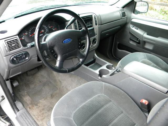 Ford Explorer 2003 photo 5