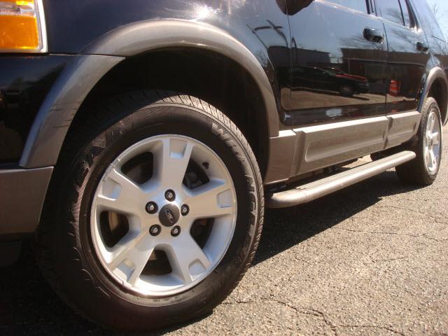 Ford Explorer 2003 photo 2