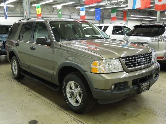 Ford Explorer 2003 photo 1