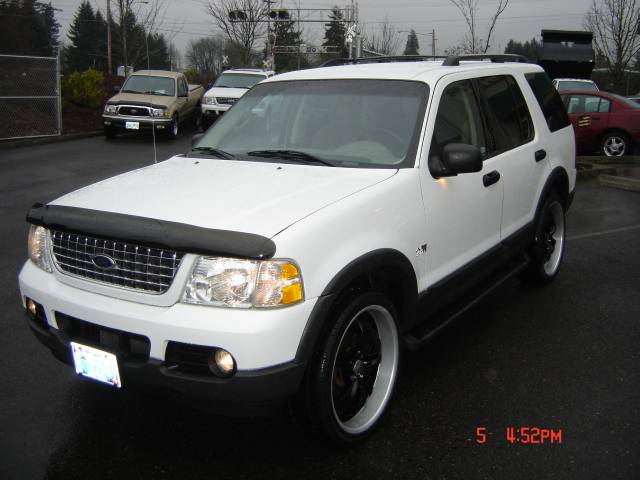 Ford Explorer 2003 photo 2