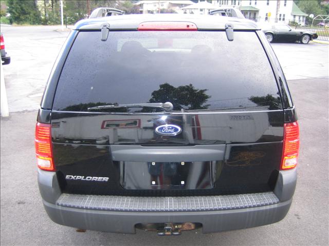 Ford Explorer 2003 photo 2