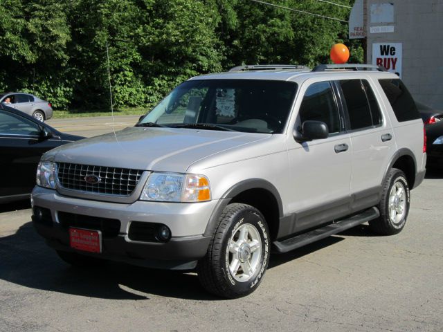Ford Explorer 2003 photo 4