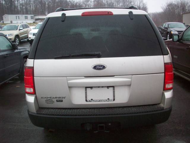 Ford Explorer 2003 photo 2