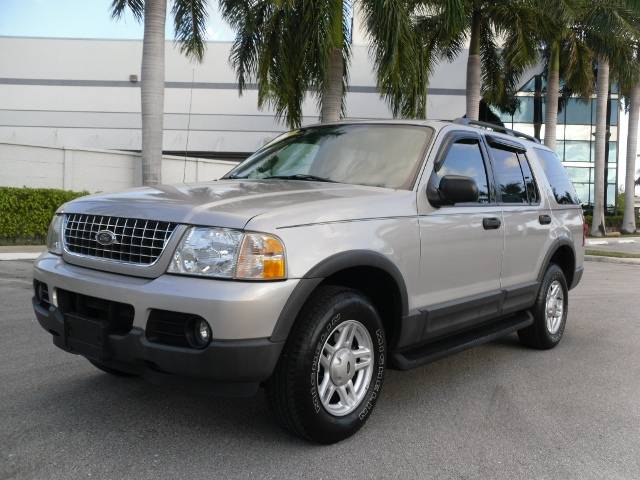 Ford Explorer 2003 photo 4