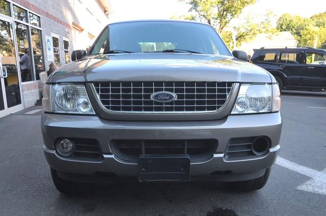 Ford Explorer SLT 25 SUV