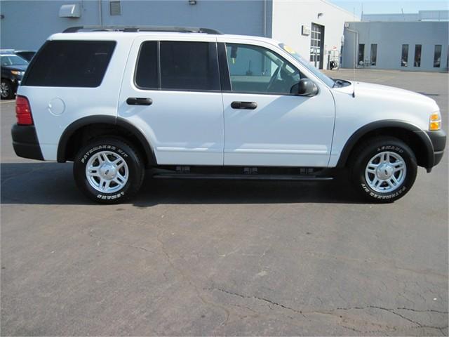 Ford Explorer 2003 photo 1
