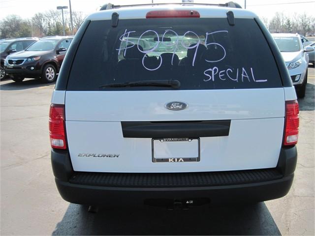 Ford Explorer 2003 photo 4