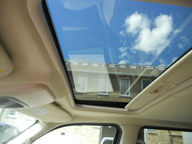 Ford Explorer 2003 photo 13