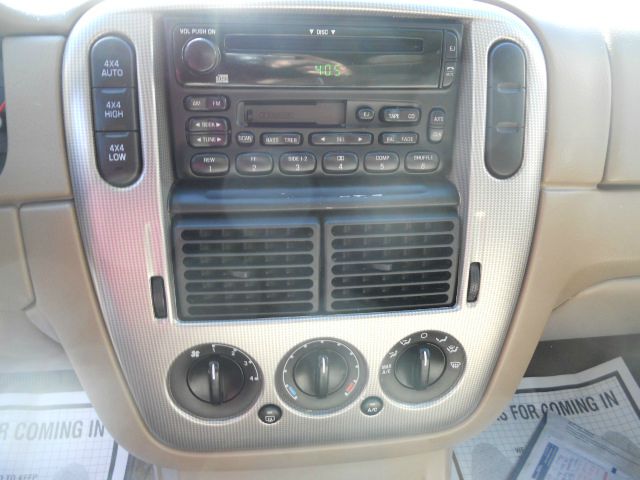 Ford Explorer 2003 photo 15