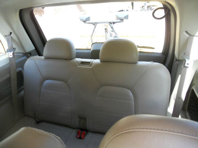 Ford Explorer 2003 photo 18