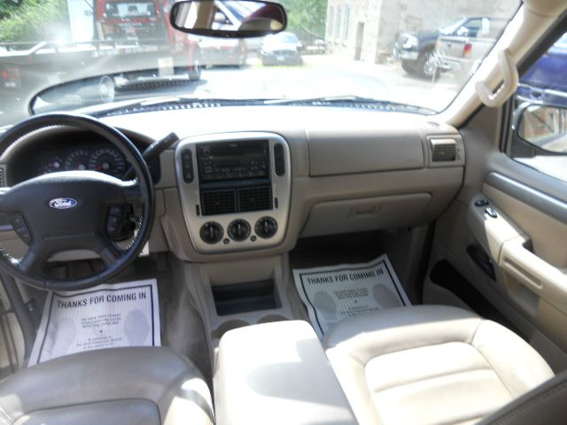 Ford Explorer 2003 photo 19