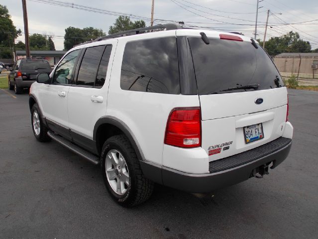 Ford Explorer 2003 photo 1