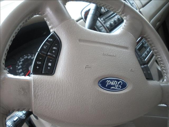 Ford Explorer 2003 photo 5