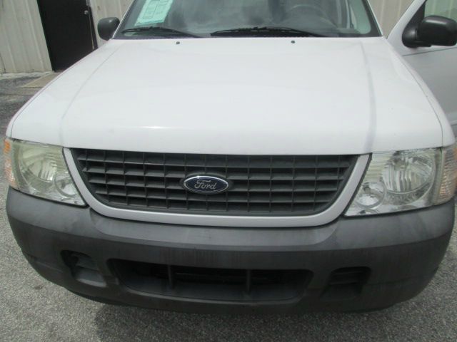 Ford Explorer 2003 photo 1