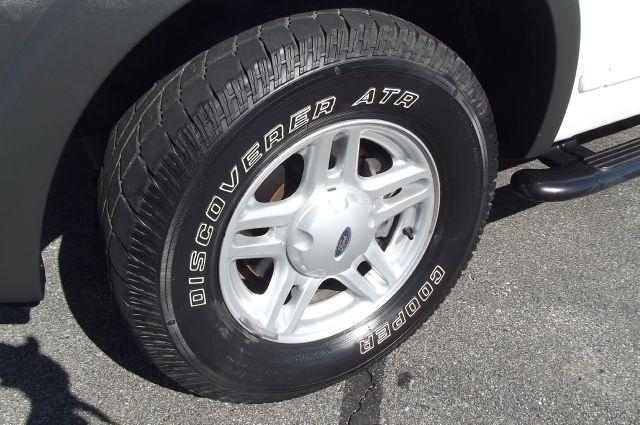 Ford Explorer 2003 photo 1