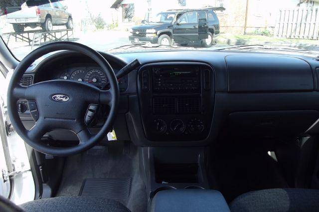 Ford Explorer 2003 photo 5
