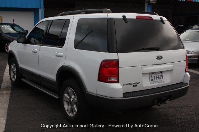 Ford Explorer 2003 photo 1