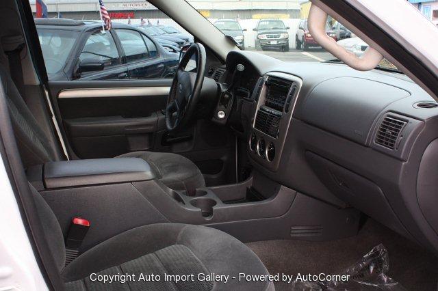 Ford Explorer 2003 photo 4