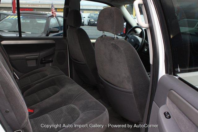 Ford Explorer 2003 photo 5
