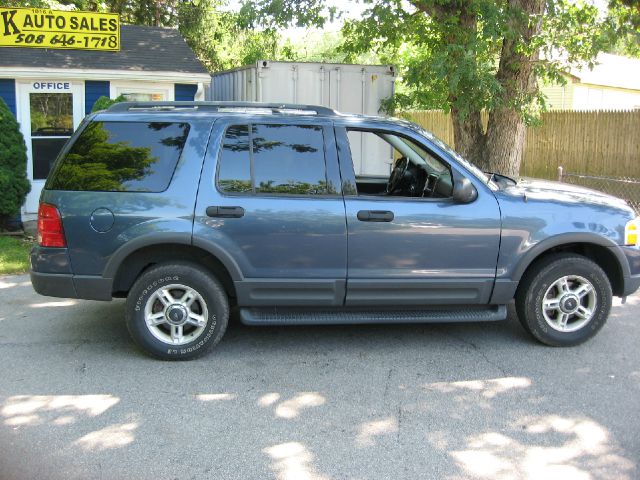 Ford Explorer 2003 photo 3