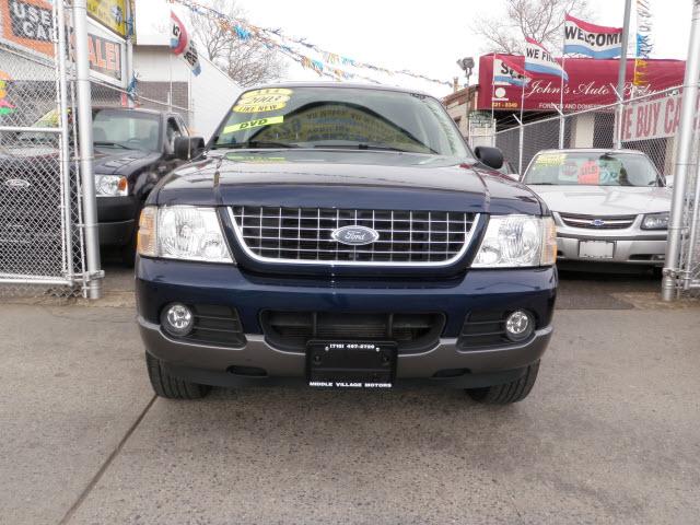Ford Explorer 2003 photo 1