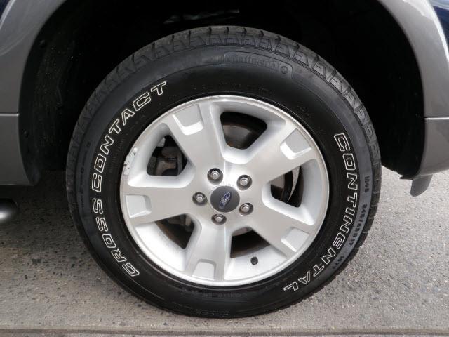 Ford Explorer 2003 photo 3