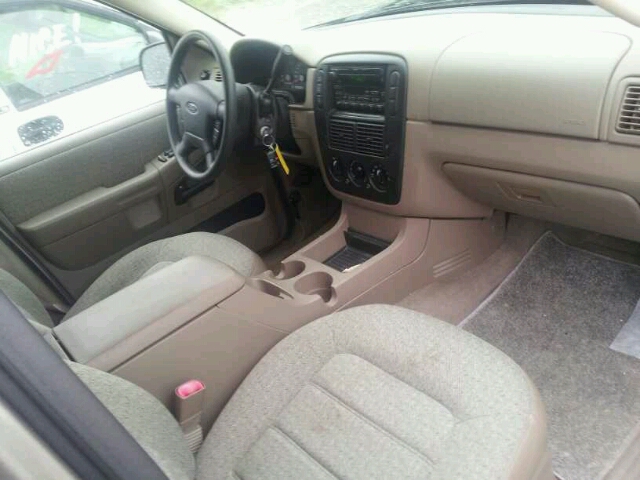 Ford Explorer Sport 4WD SUV